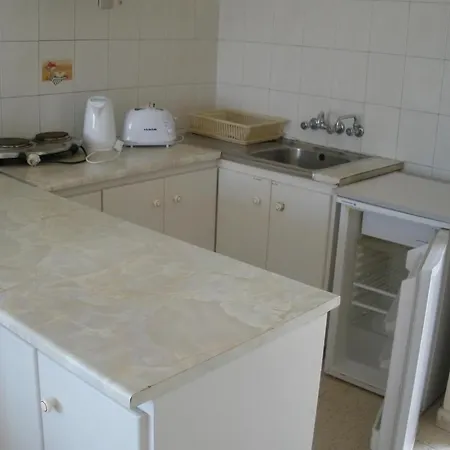 Klashiana Hotel apartamentowy Oroklini