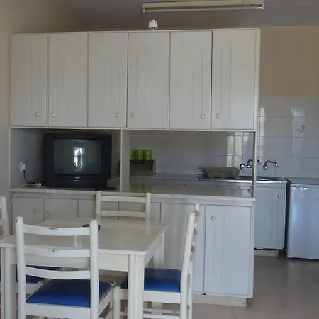 Klashiana Aparthotel Oroklini