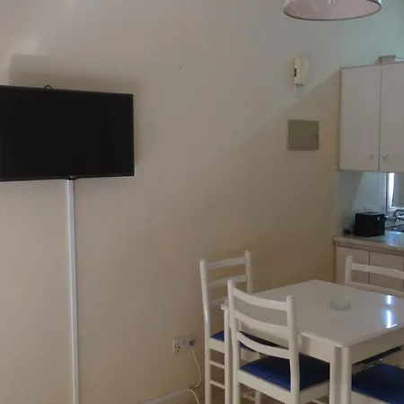 Klashiana Aparthotel Oroklini