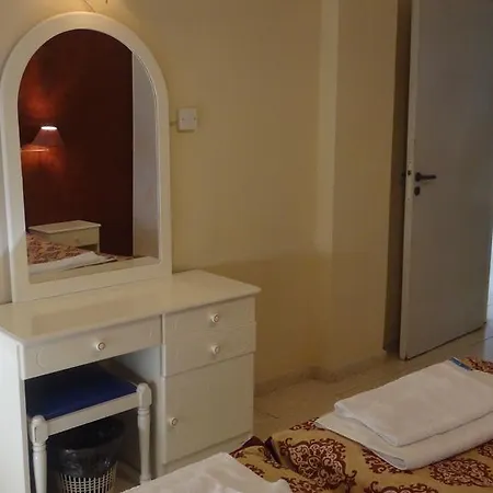 Hotel apartamentowy Klashiana Oroklini
