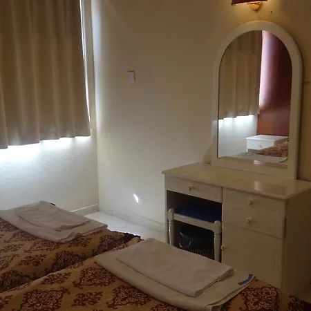 Hotel apartamentowy Klashiana 2*
