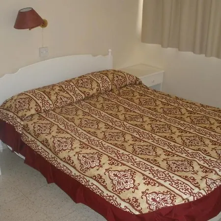 Hotel apartamentowy Klashiana 2*
